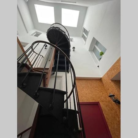 Appartement «La Vie Est Belle» Au Coeur De Sezanne Bagian luar foto